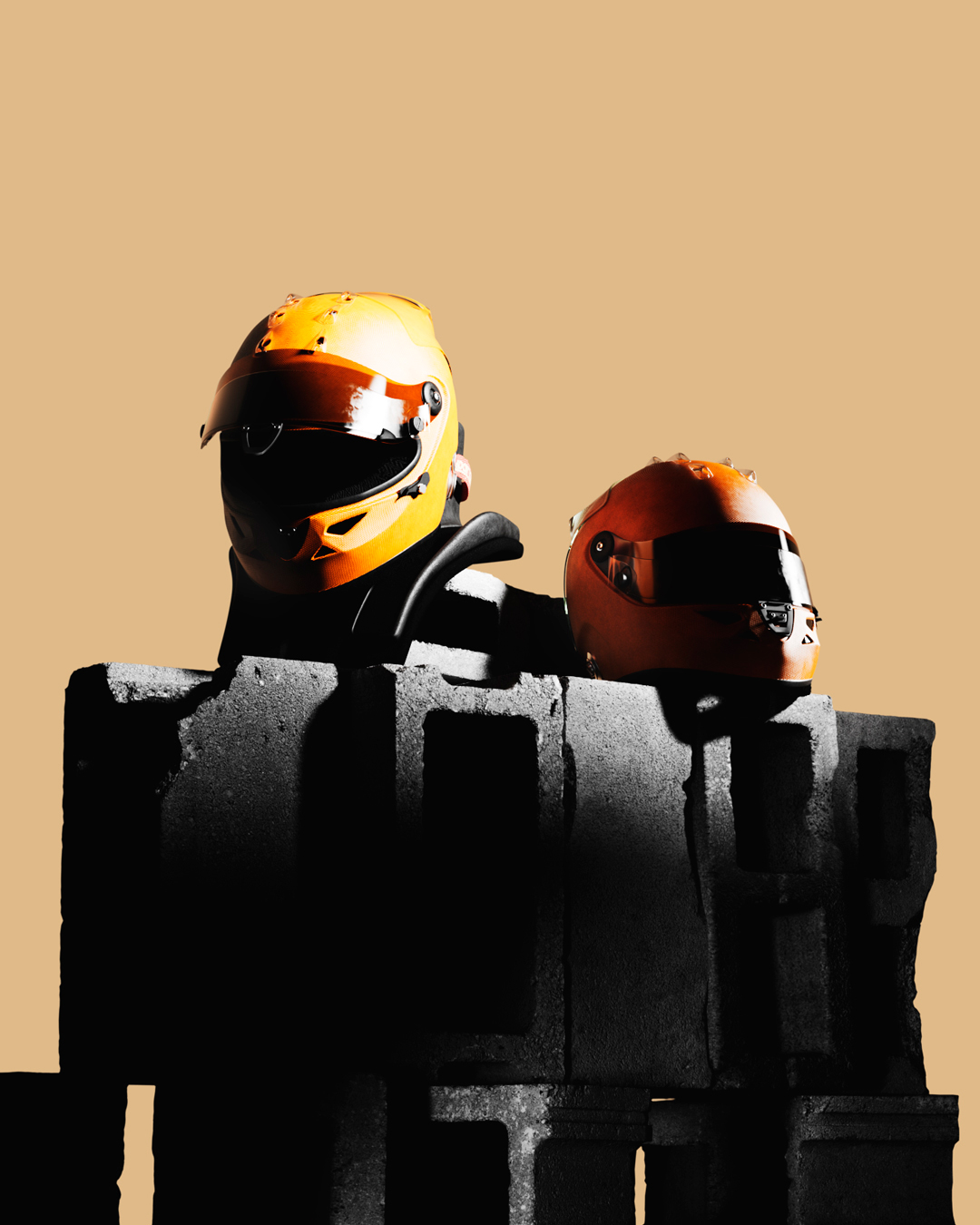 Escena-12—Piedras-Amontonadas-y-casco-V-2-Vertical000